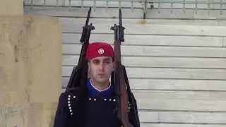 Evzones Greek Presidential Guard  &Tau;omb of Unknown Soldier  Monument in Athens  27 - 12  - 2025