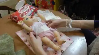 Baby Alive Changing Time Harper's First Feeding!