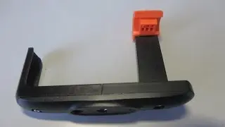Универсальный держатель для смартфона DEXP MH-01. Обзор