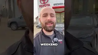 Выгодные предложения выходного дня: Toyota RAV4 LE и Corolla Hybrid LE в автосалоне Brewer Airpor...