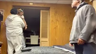 Меня избили на глазах у дяди!