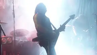 NIGHT DEMON - Curse of the Damned - (HQ sound live)