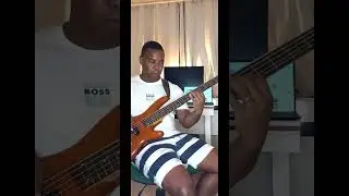 Bass improvisation trying to master the wrong notes in Passionfruit - Drake #victorwooten - Part 2