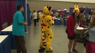 Kheetah running around the convention again! - 36