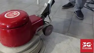 Come lucidare e pulire il marmo usando una monospazzola senza prodotti per imprese di pulizia
