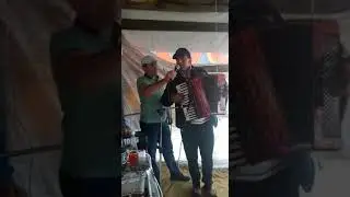 Зилмукь Гаджи душевно поёт!!!