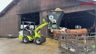 Hoflader 2527 mit Einstreuschaufel Fliegl Agro Center