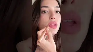 lip sketch from ILIA Beauty made doing my lips on a time crunch so easy for that natural look.