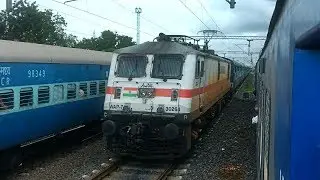 22845 PUNE-HTE SF Exp overtaking PUNE-DD DEMU local & crossing MAS-LTT Exp at Loni