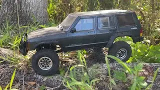 Jeep Cherokee hard body on Traxxas TRX4