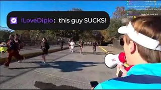 бомбардировка прямой трансляции Diplo