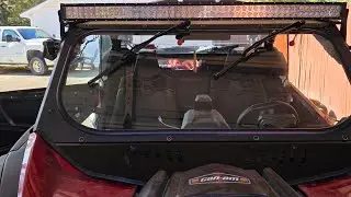 Replacing  polycarbonate windshield to Starknight glass with vents and wipers on my Canam X3 