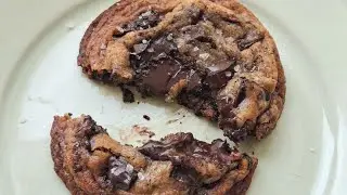 The Perfect Single-Serve Chocolate Chip Cookie (Ready in Minutes!)