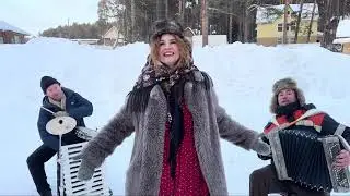 Холодно Холодно Холодно на морозе песни петь 