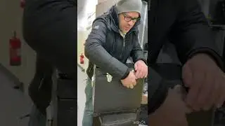 Unboxing Trifibre flight case