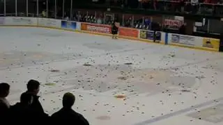 CHUCK THOSE PUCKS!