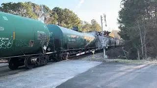 CSX 939 leading M692 w/ 30 year old CW44 trailing on 12-12-25