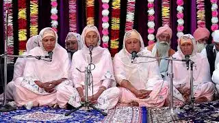 ਚਲੋ ਚੱਲੀਏ ਕਾਂਸ਼ੀ ਨੂੰ ਸਤਿਗੁਰੂ ਰਵਿਦਾਸ ਦਾਸ ਜੀ ਦੇ ਡੇਰੇ..... ਡੇਰਾ ਚਾਹੇੜੂ ਵਾਲੀਆਂ ਬੀਬੀਆਂ ਦਾ ਜੱਥਾ