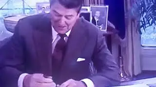 RONALD REAGAN SIGN THE BILL IN 1986 TO GIVE PHARMACEUTICAL COMPANYS  IMMUNITY