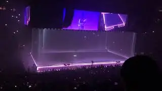 It Don&rsquo;t Matter To Me feat. Michael Jackson Live | Drake | Drake and The Three Amigos Tour