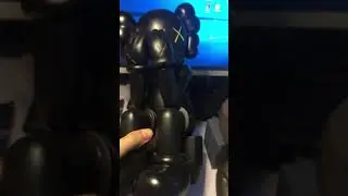 KAWS Companion Passing Through BFF OriginalFake - (REPLICA) DROPTOY