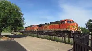 BNSF Wb H-TPLSLA with FXE#4015 trailing. Brownwood,Tx  06/15/2025
