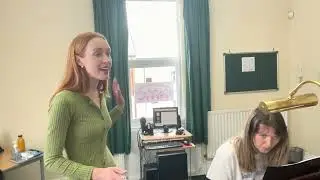 Everybody Loves Louis sung by Jessie Elland
