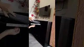 500 Pesos may TV rack kana