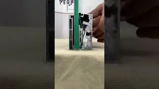 High-definition glass fence, thick tempered glass, protect children's safety