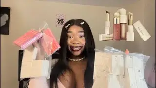RARE BEAUTY MAKEUP PRODUCT HUAL 