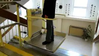 Schodi&scaron;ťov&aacute; plo&scaron;ina MANUS Prostějov, Czech Republic - CPM 300 - automatick&eacute; skl&aacute;pěn&iacute; desky
