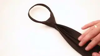 Seattle Zipper Tie