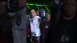 Alex Pereira entrance at #UFC320!