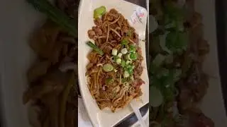 ￼ Char Kway Teow Goreng #foodshorts #singaporevlog #weekendshorts