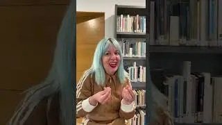 Marta Pazos nos manda un saludo antes de iniciar su Conversatorio en la Biblioteca. #MartaPazos