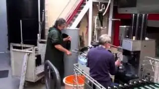 Champagne Marie-No&euml;lle Ledru Manual Disgorgement