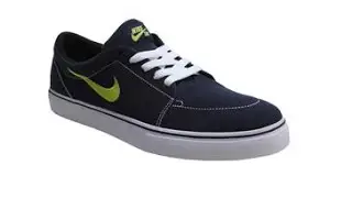 Nike Satire Canvas Shoes-Review-The-House.com