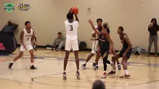 2022 Clemson commit Chauncey Wiggins is a PROBLEM.  The 6'9 stretch 4 scores from all levels.
