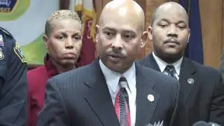 Police ID gunman in Detroit police precinct shooting.