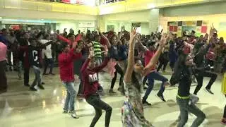 Jalgaon Flash Mob in the occasion of Christmas nd New Year Epic 5678