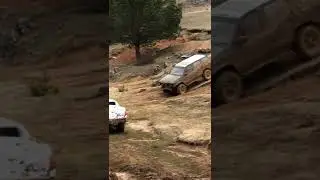 Nissan Pathfinder VG33 3.3 V6 Off Road Mudding