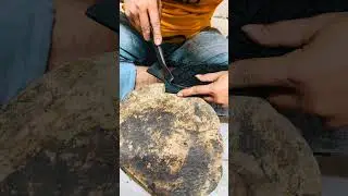 See the finishing of the fiber of hand-cut shoes