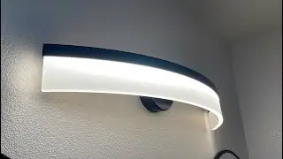 Contemporary Vanity Light with Acrylic Shade REVIEW