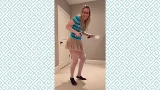 Meur dancing with dumbbells! 