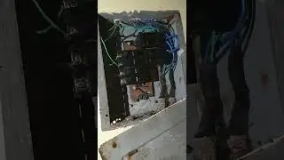 Line to ground power source, line to ground wiring at the panel  board