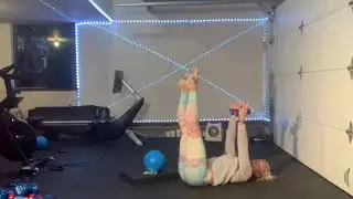 30 min | Pilates Fusion | Pilates Ball+Light Dumbbells