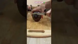 How to peel Beetroot 👌#asmr #trendingshorts #kitchentips #cuttingskills #beetroot #easymethod