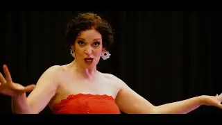 Czárdás / Klänge der Heimat (DIE FLEDERMAUS, J. Strauss) - Tineke Van Ingelgem, soprano (Rosalinde)
