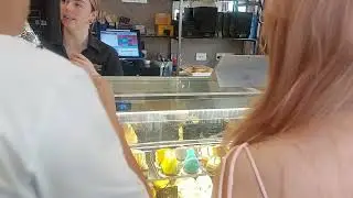 The best cakes and drinks , I never had at Bowral ( Australia 🇦🇺 ) .