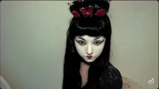 Scary Geisha Doll